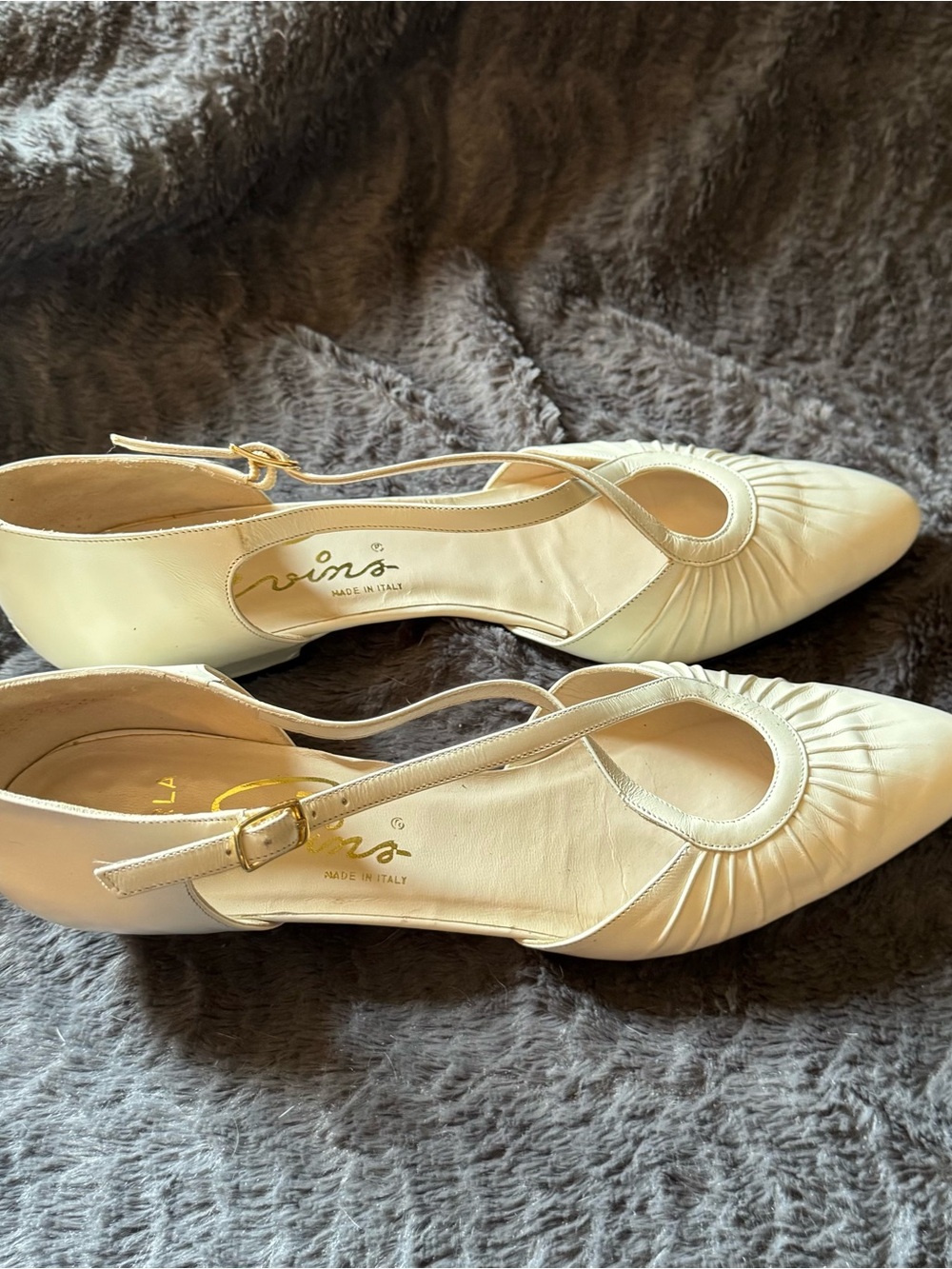 Vero Cuoio Cream Pointed-Toe Slingback Flats
